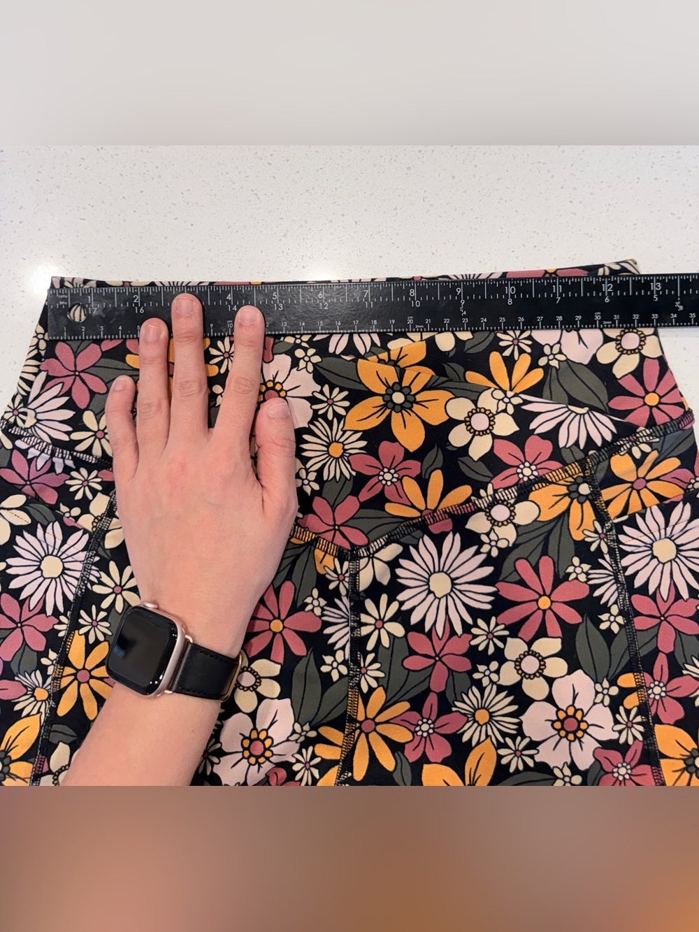 Y2K Floral Biker Shorts Retro Daisy Print Athleisure Mall Brand 70s-inspired Gym - Picture 5 of 7